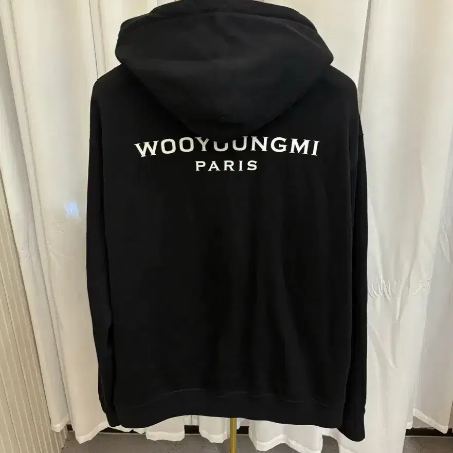 [50] 우영미 백로고 후드티 블랙