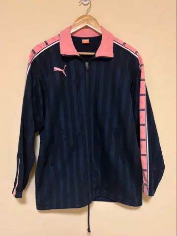 [ 새상품급 ] PUMA 트랙 자켓 네이비 핑크 SS