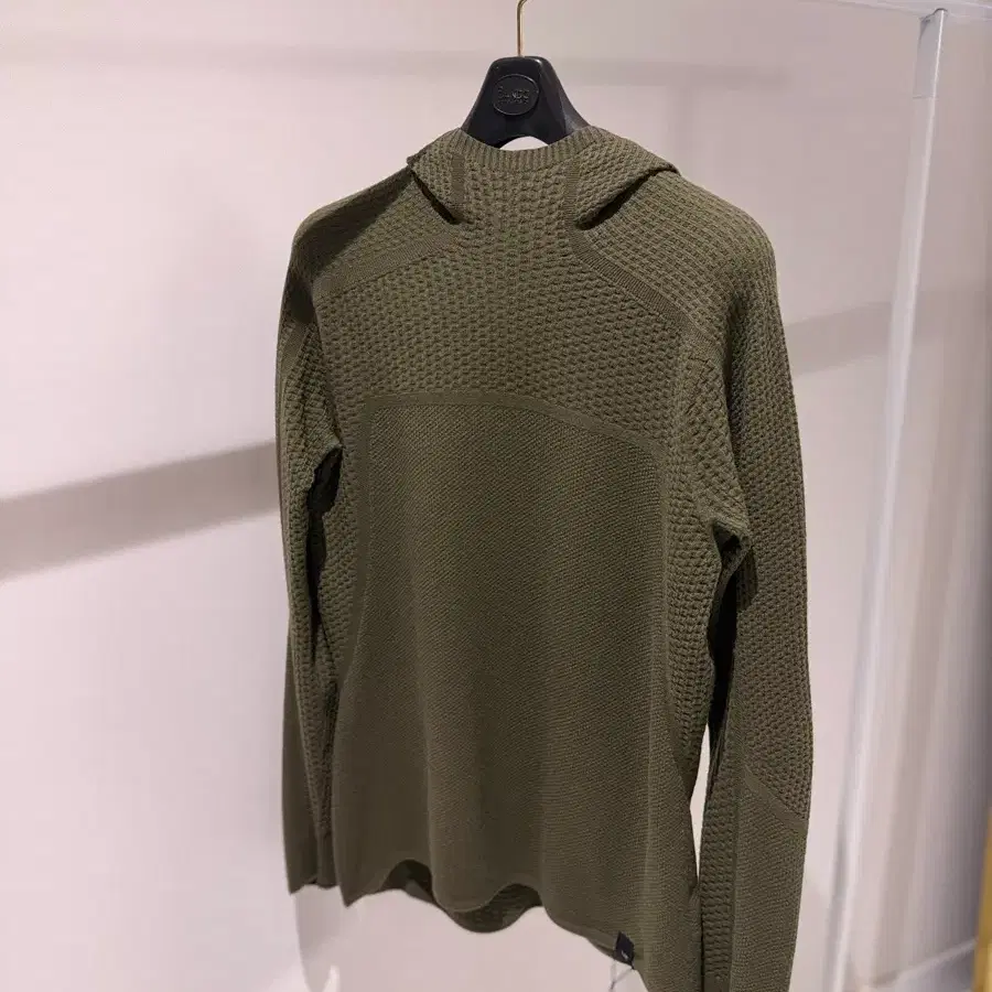 (택달린새상품) 아크테릭스 핼럼 메리노 울 후디