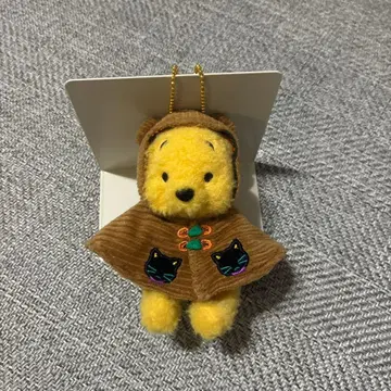 디즈니 리조트 곰돌이 푸 2019년 할로윈 마스코트 배지