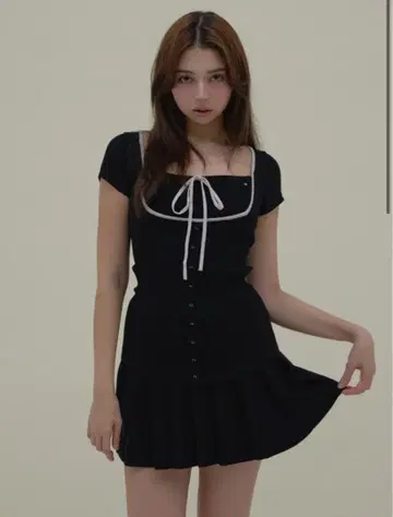 andmary Gigi pleats set up black