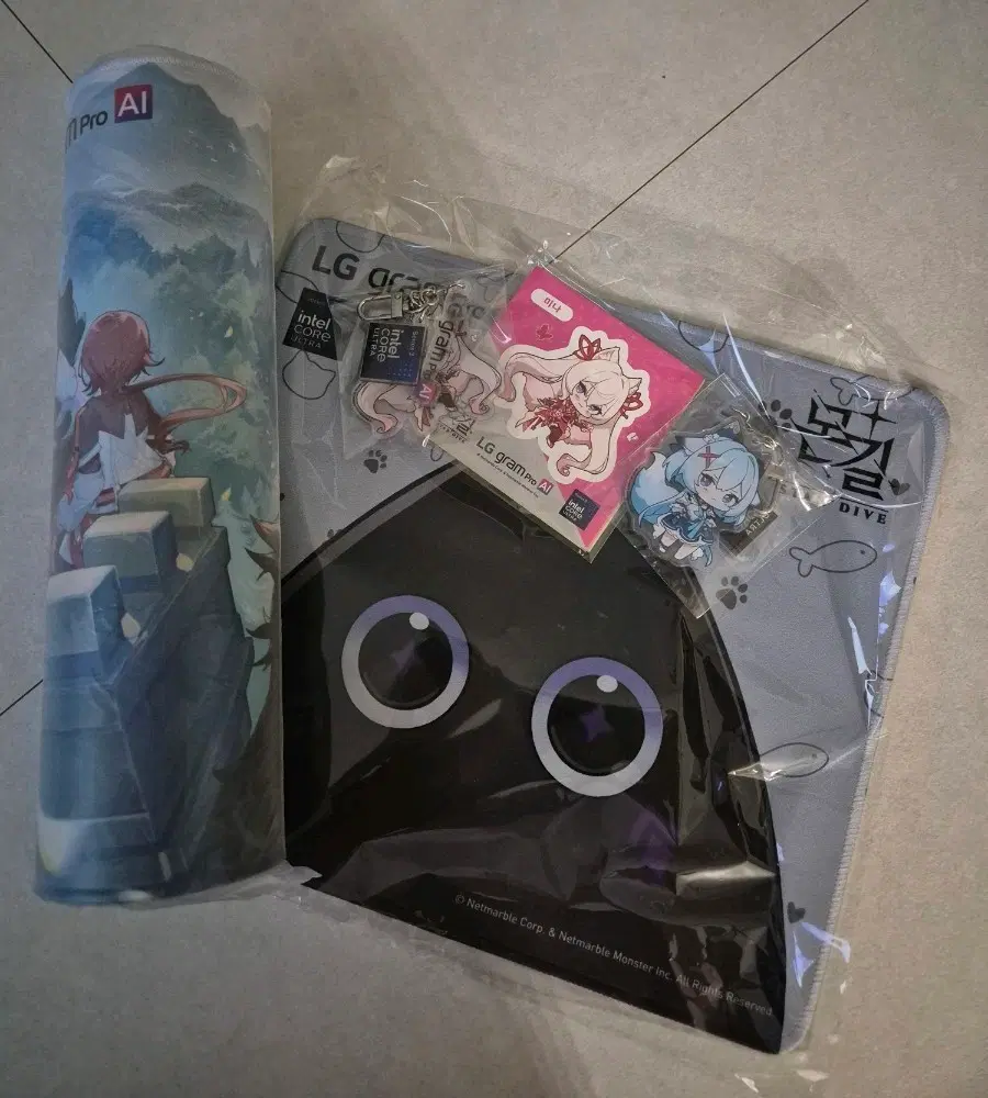 몬길 그램 콜라보 일괄 양도합니다