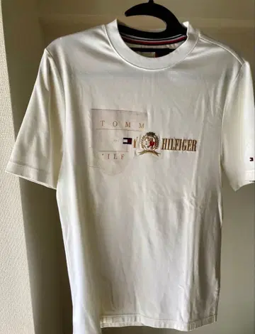 TOMMY HILFIGER 화이트 셔츠