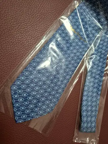 Salvatore Ferragamo 간치니 패턴 넥타이 블루