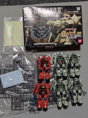 HGUC MS-06 ZAKU II 6체 61식 탱크 2대 세모벤테대 사양