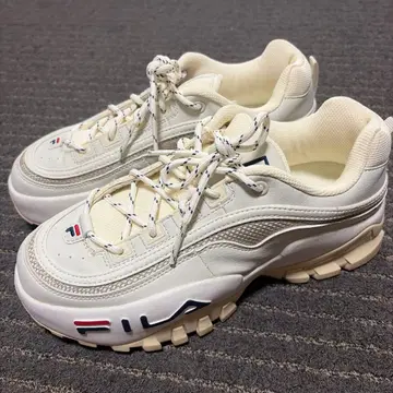 FILA 스니커즈