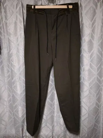sacai 슬랙스