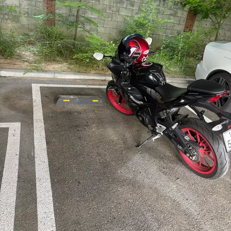 스즈키 gsxr125 지엑알125 검빨 오토바이 알차 판매