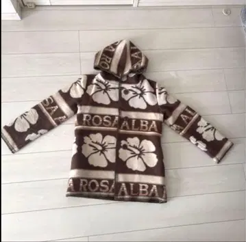 새상품급 ROSA ALBA 알바로사 브라운 격자 하이비스커스 패턴 코트