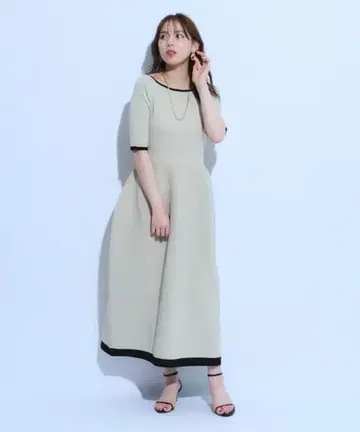 미사용 새상품 택 포함 홀 가먼트 배색 원피스
