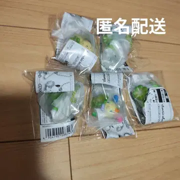 네잎 클로버 산리오 가챠