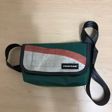 FREITAG 메신저 백 그린 계열