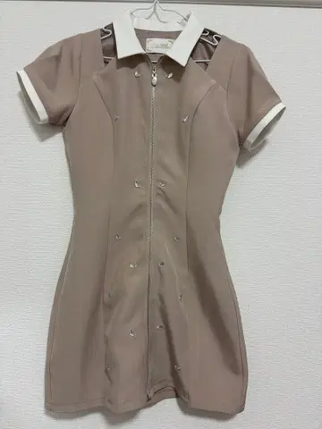 미셸 마카롱 michellMacaro 어깨 트임 비쥬 미니 원피스