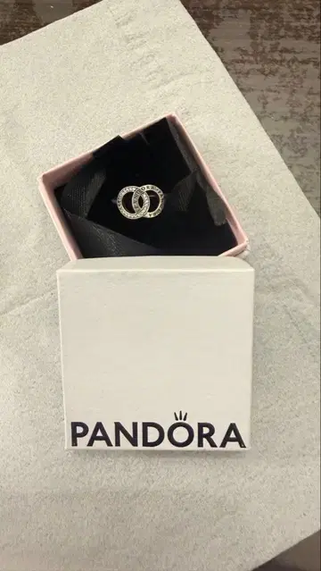 PANDORA 인터로킹 서클 반지 실버