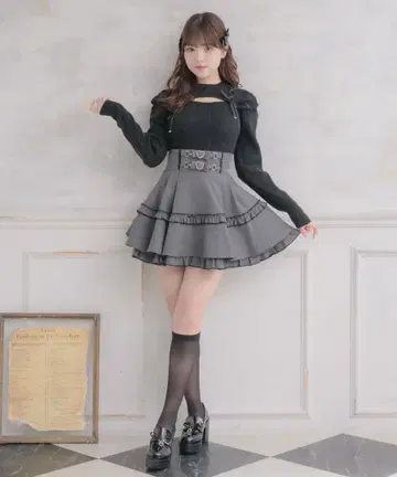 벨트 리본 디자인 스커트 로지타