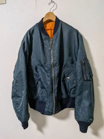 USA제 ALPHA INDUSTRIES MA-1 플라이트 자켓 L