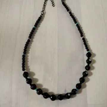 안나수이(ANNA SUI) 블랙 비즈 초커 목걸이