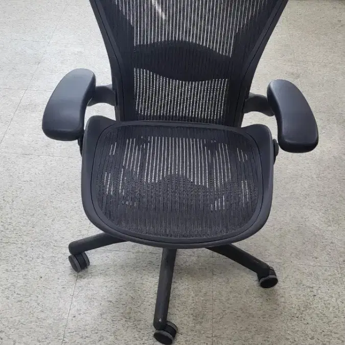 수입명품 허먼밀러 에어론 체어