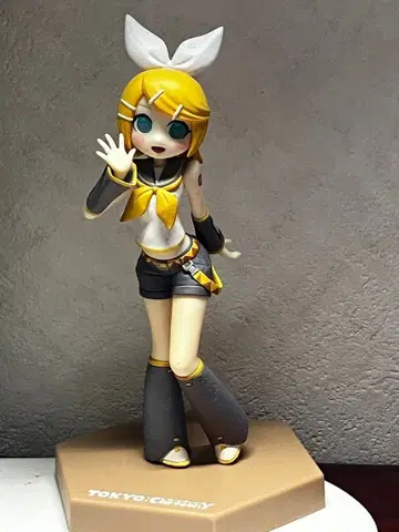 VOCALOID 피규어 카가미네 린 TOKYO:CartoonY