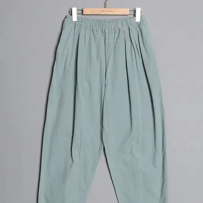 Yarra Tuck Tapered Easy Pant (27~29)
