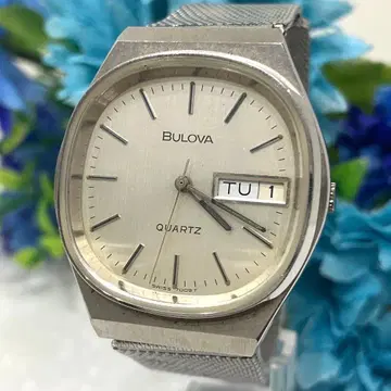 [새상품급] BULOVA 스퀘어 쿼츠 손목시계 실버 메쉬 벨트