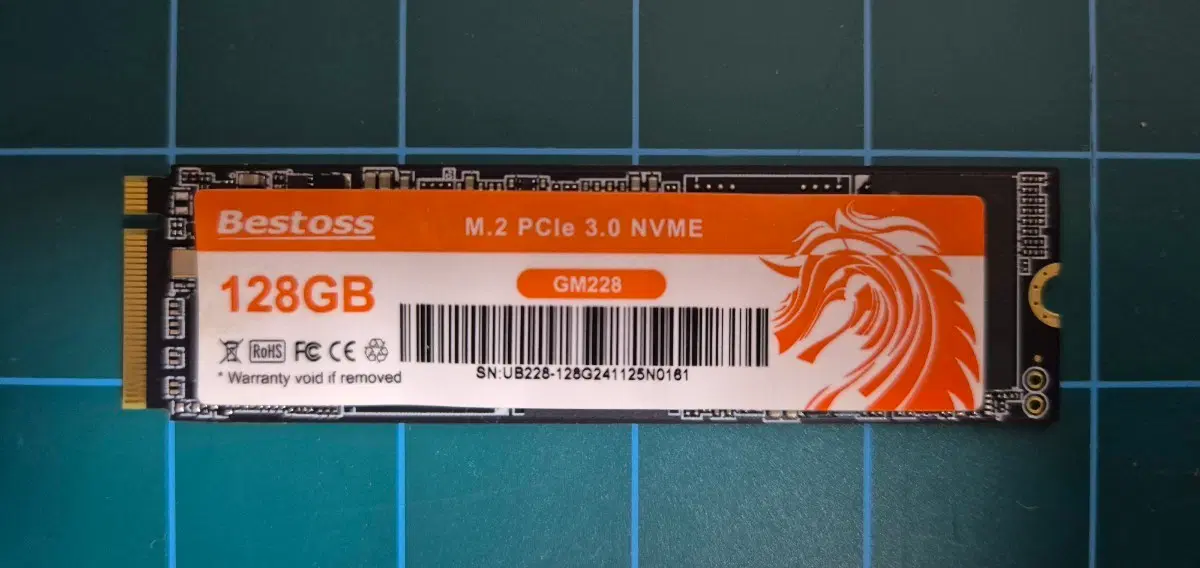 Nvme SSD 128G 팝니다(윈도우11 유틸 설치)