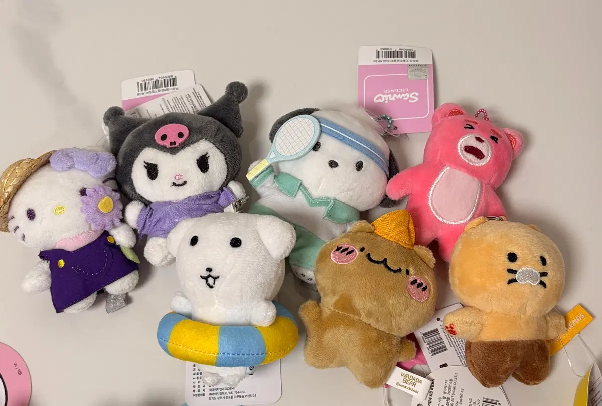 산리오, 와다다곰,밸리곰,가나디,춘식이 인형 키링