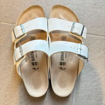 BIRKENSTOCK 샌들 화이트 40 사이즈
