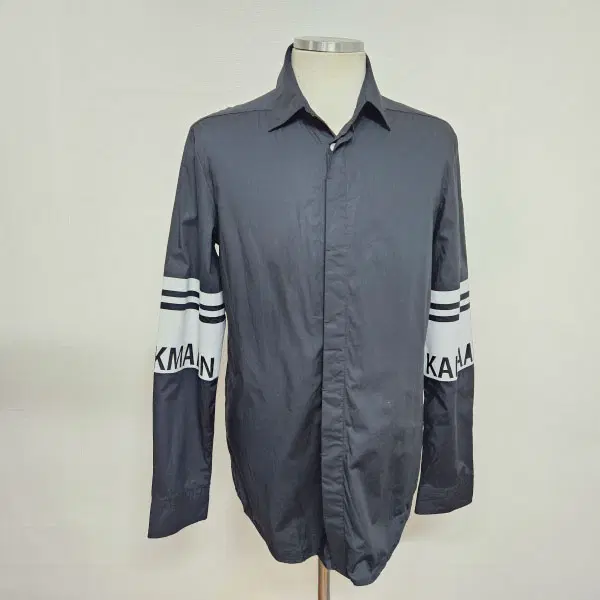 (100) 카이아크만 블랙 슬림 남방 (마른 100)
