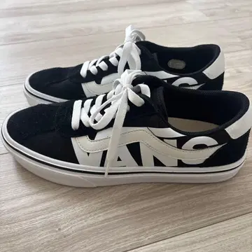 VANS 스니커즈 블랙 화이트 ROADRIP