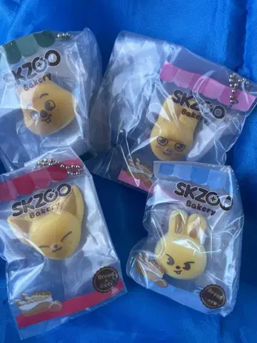 SKZOO 베이커리 미니 피규어 4종 세트