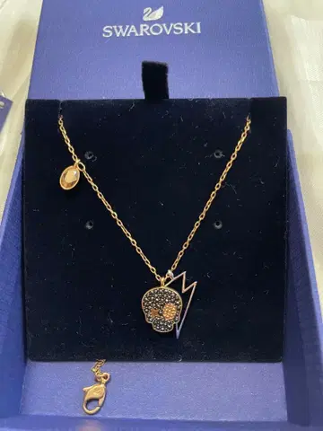 SWAROVSKI 스와로브스키 스컬 목걸이 번개 모티브 박스 포함