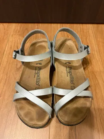 빌켄스탁 샌들 실버 23cm