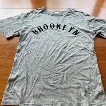 Champion 트리콜로르 택 BROOKLYN T셔츠 그레이 M사이즈