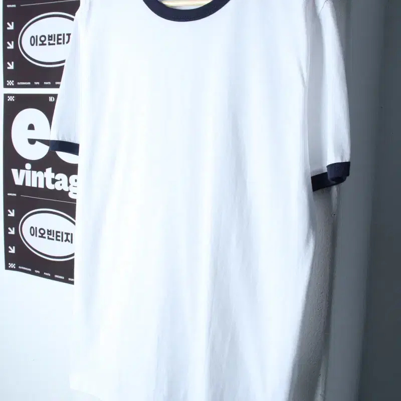 (L-XL) 무신사 스탠다드 반팔 티셔츠 링거 무지 화이트-H35286
