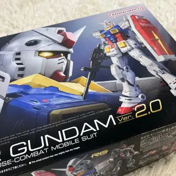 미조립 BANDAI RG 1/144 RX-78-2 건담 Ver.2.0