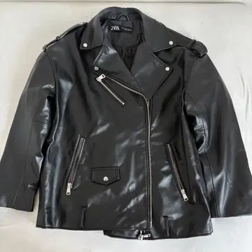 ZARA 인조 가죽 라이더 자켓 블랙 M 사이즈