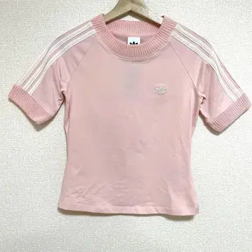 새상품 adidas originals 니트 크로셰 디테일 포함 칼리 T셔츠