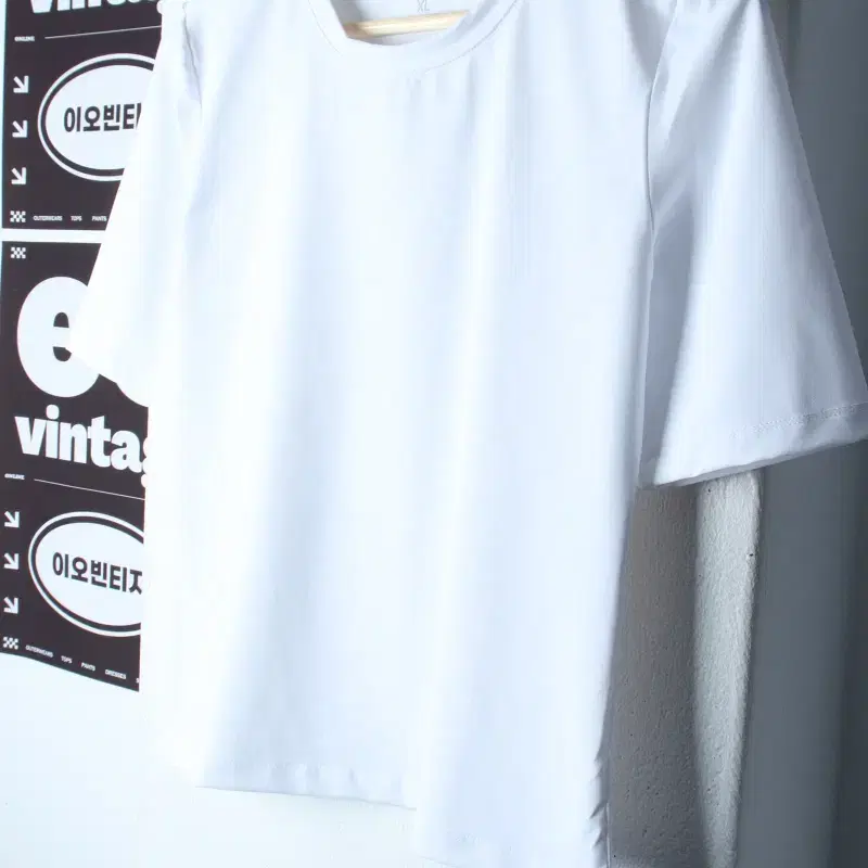 W(XL) 스컬피그 반팔 티셔츠 기능성 무지 화이트 운동-H35330