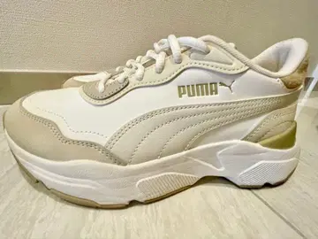 여성용 PUMA 통굽 스니커즈 베이지 화이트