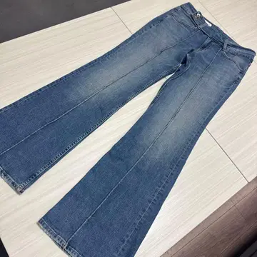 ZARA 센터라인 데님 로우라이즈 부츠컷