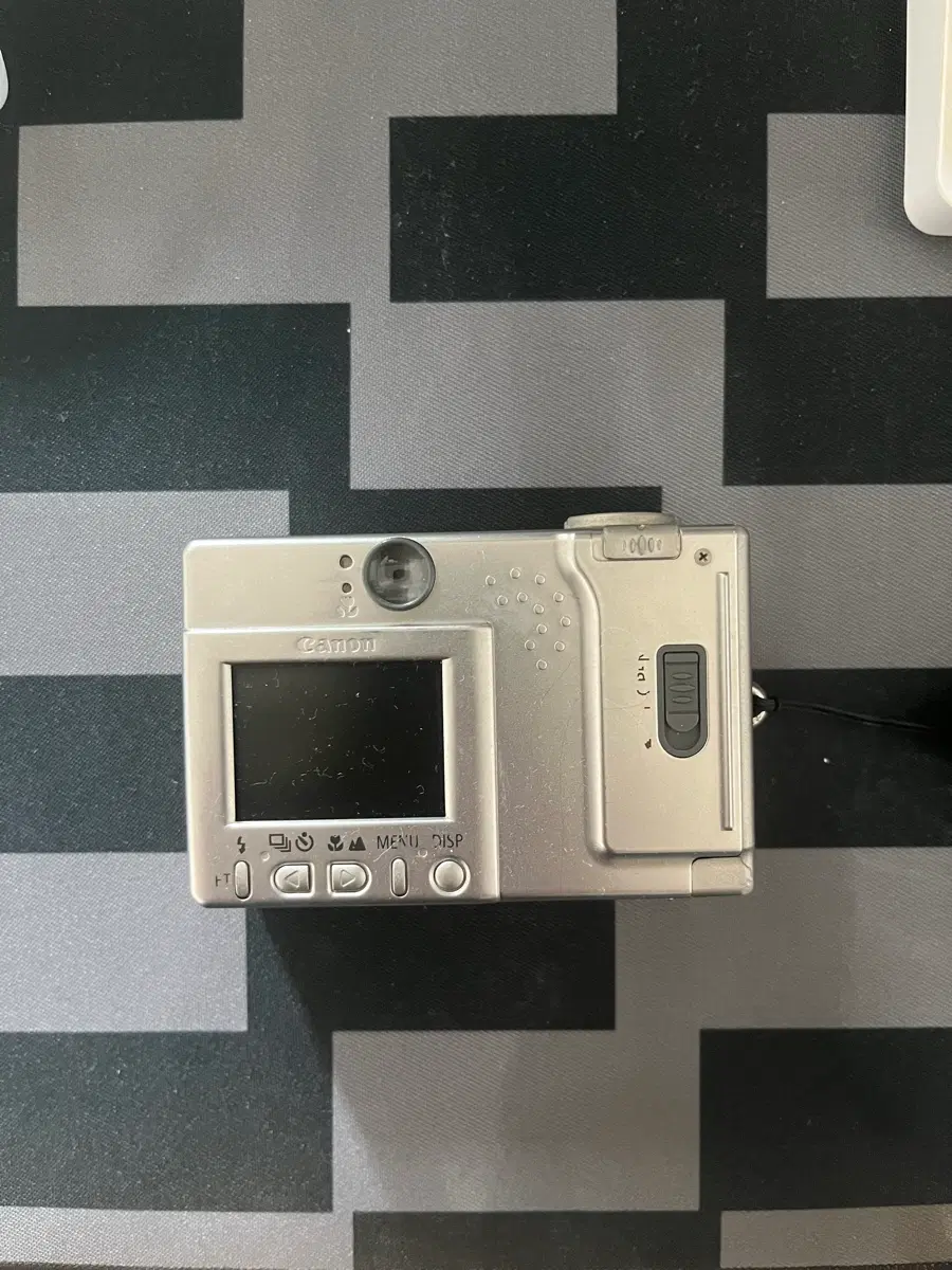 Canon ixy-200 판매합니다
