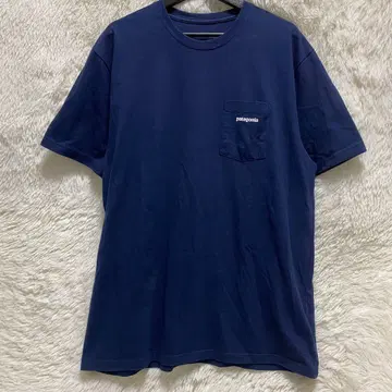 새상품급 Patagonia 파타고니아 포켓 T셔츠 네이비 XL 사이즈