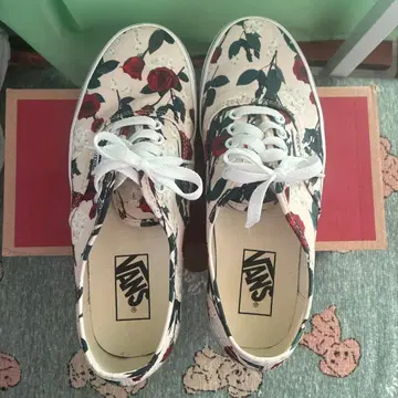 VANS 로우컷 스니커즈 꽃무늬