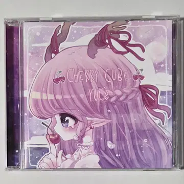 CHERRY CUBE / 유시에 YUC'e