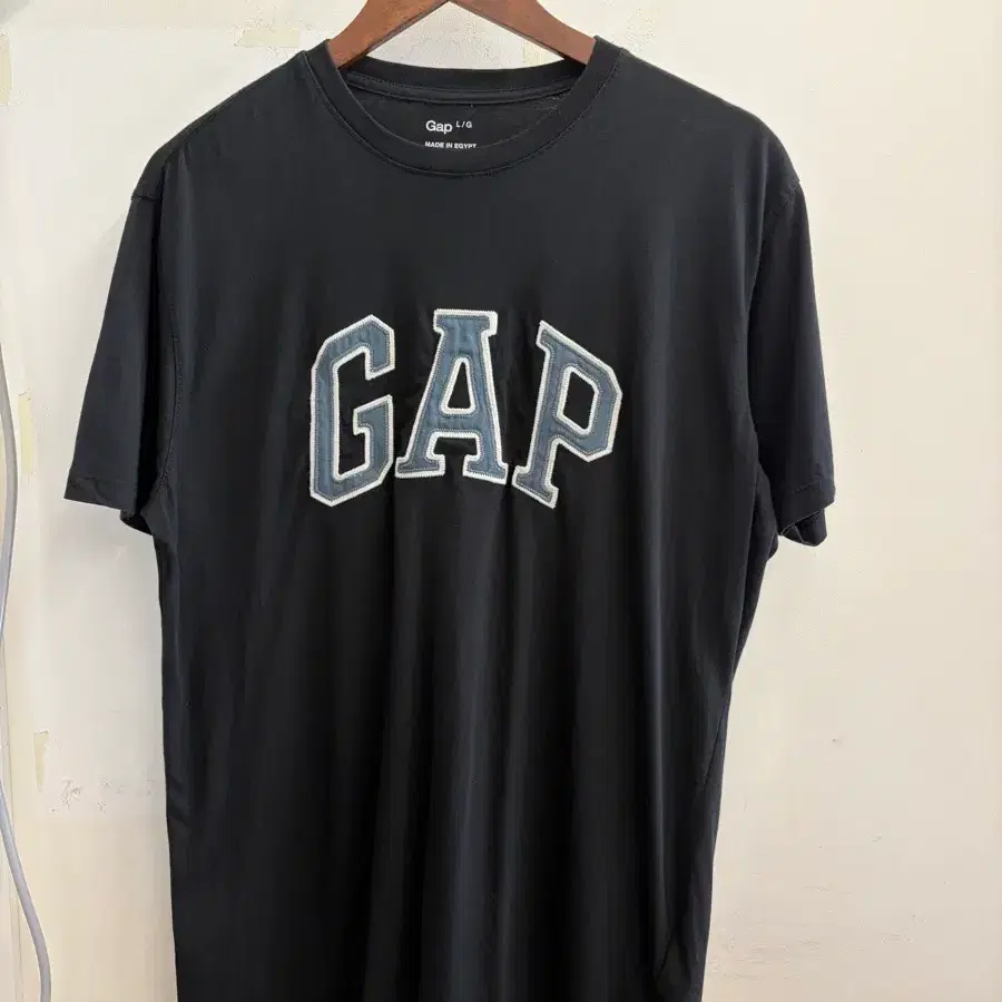 N227. 갭 gap 반팔티