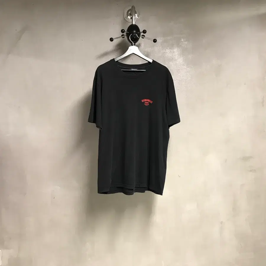 디스퀘어드2 반팔 티셔츠 블랙 XL