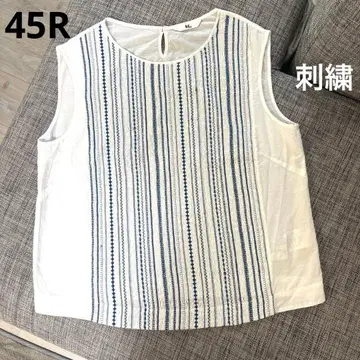 새상품급 45R 스트라이프 자수 슬리브리스 블라우스 화이트 사이즈 2