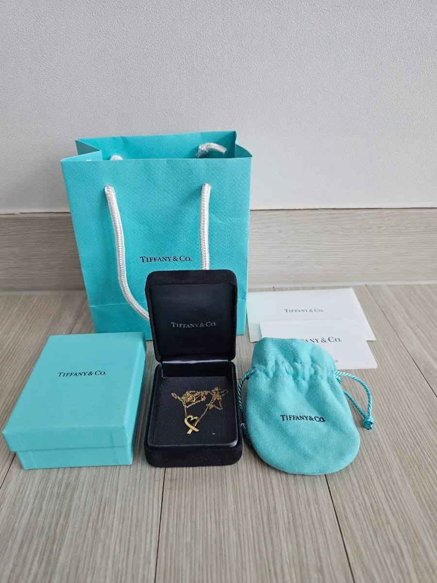 정품 티파니앤코 팔로마피카소 러빙하트 목걸이 18K
