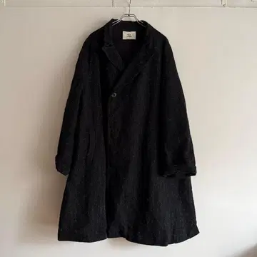 OUTIL 우티 체스터 코트 블랙